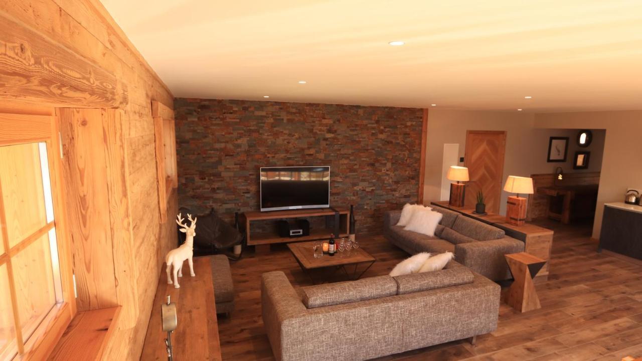 L'ardoisiere * Villard-Reculas